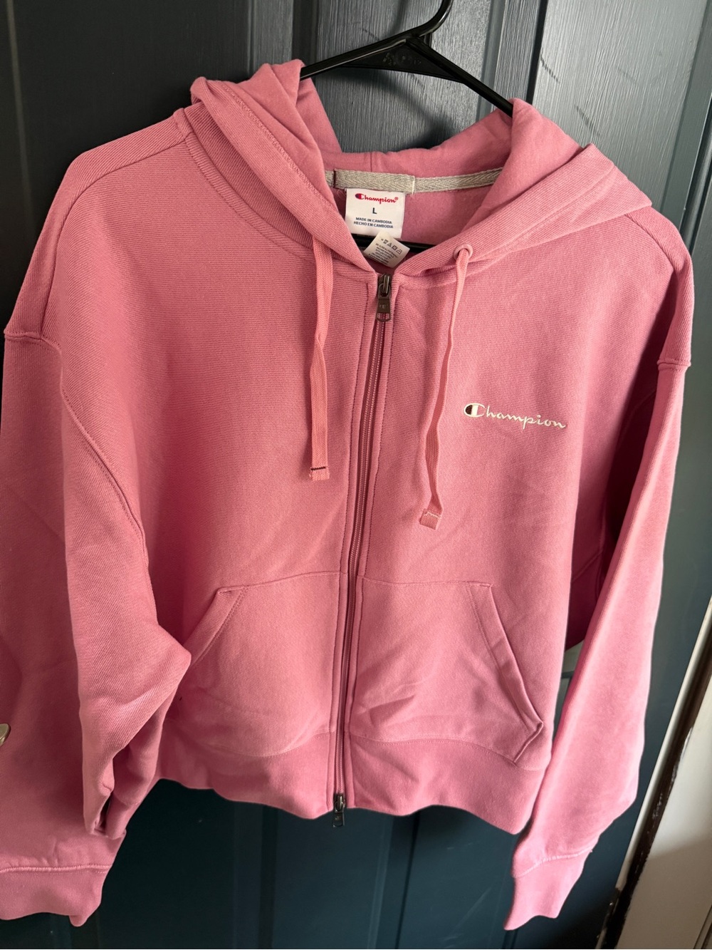 Champion Rose Embroidered Logo Sweatshirt-cropped